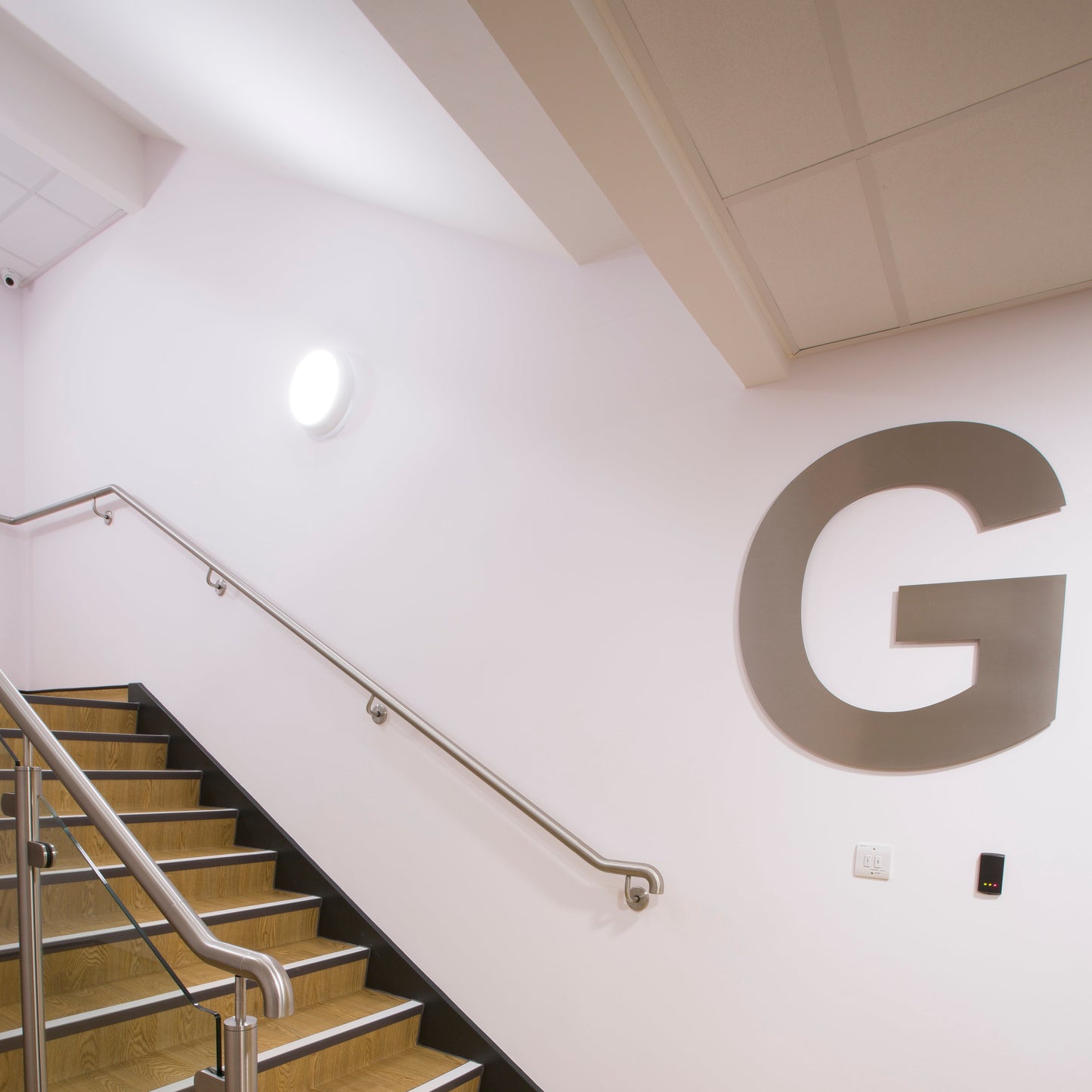 Nexus Switchable Wattage Bulkhead